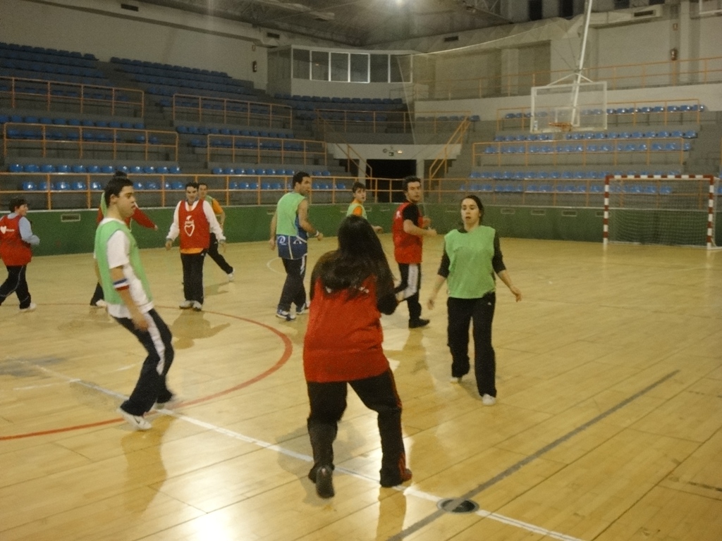 Deportistas de Aviva en baloncesto